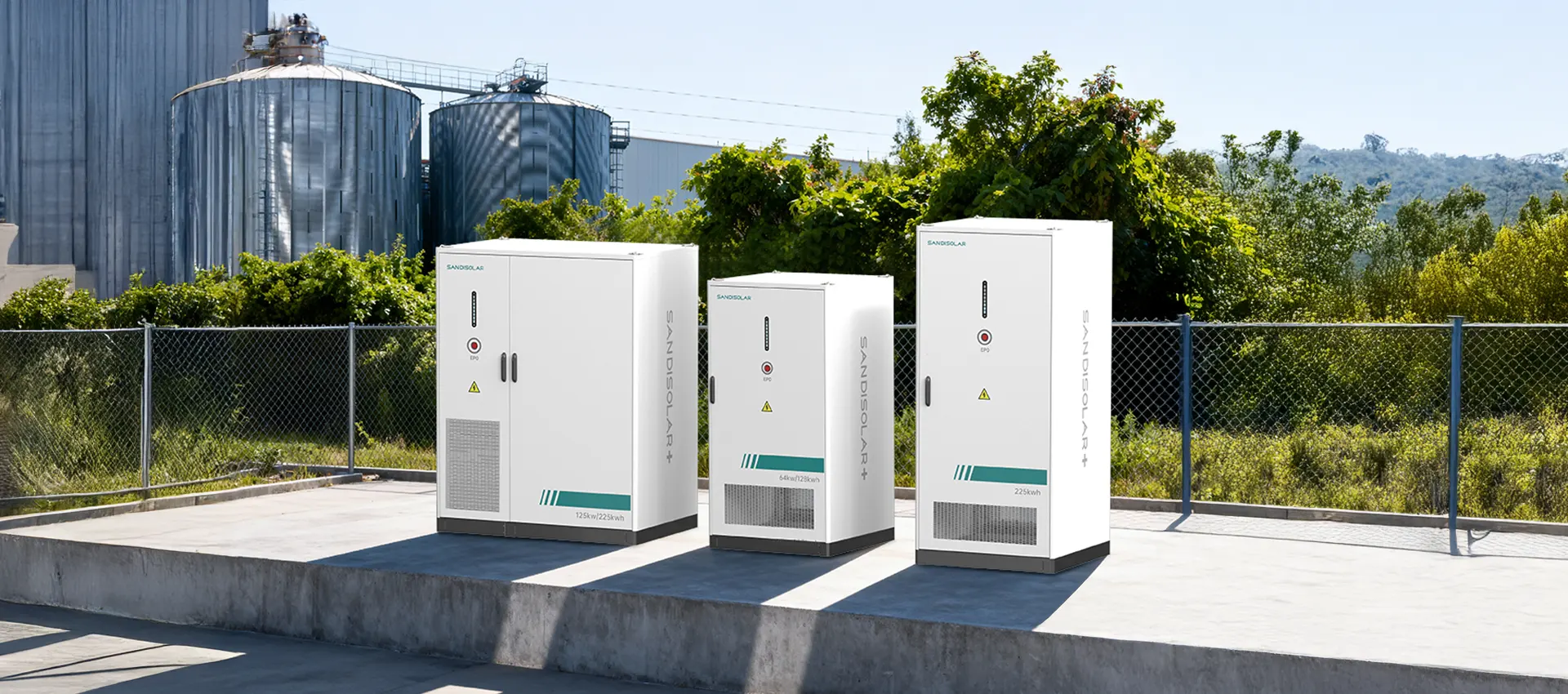 https://it.sandisolar.com/wp-content/uploads/2025/11/solution-CI-Energy-Storage-System-banner.webp
